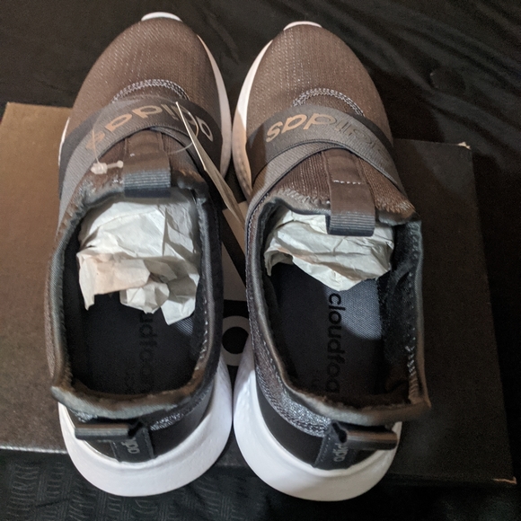 Addidas Running Shoes(Style:Pure Motion Adapt) - Picture 6 of 9